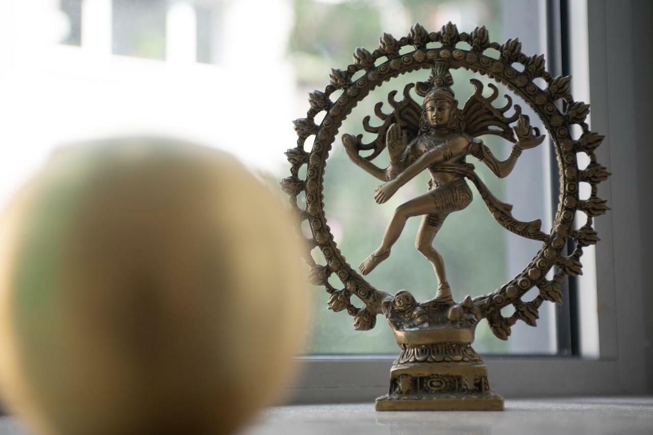 Apartment In Der Yogaschule โคโลญ ภายนอก รูปภาพ